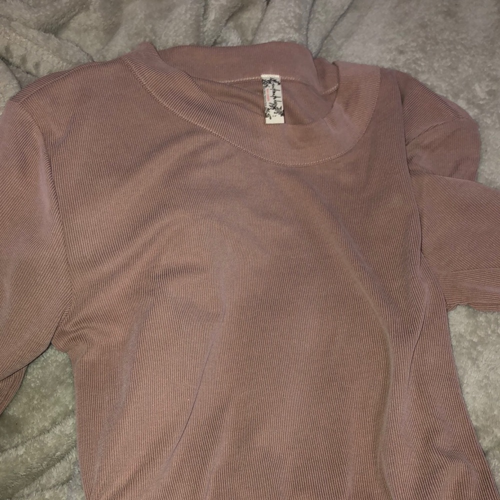 3/4 sleeve ruched tee